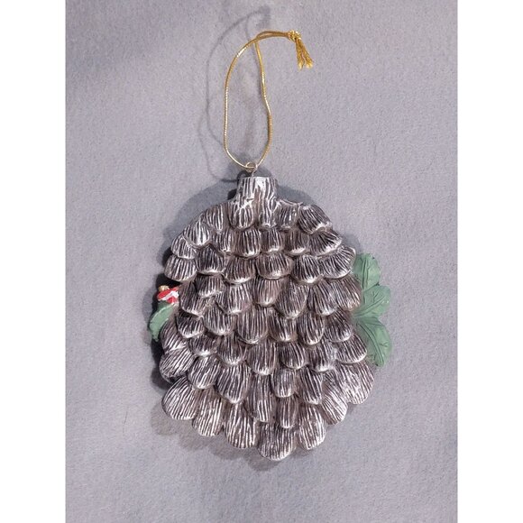 Vintage Scott’s Pine Cone 4" Christmas Ornament Brown Bear Cubs - Picture 3 of 4